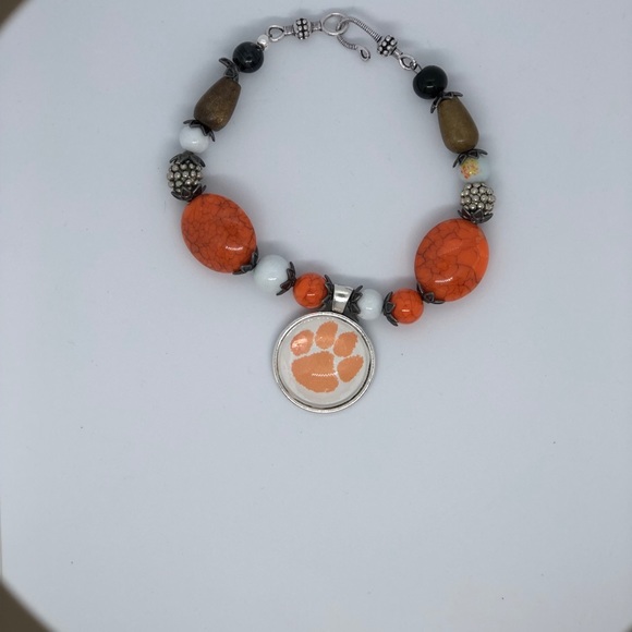 Custom College pendent - Picture 1 of 8